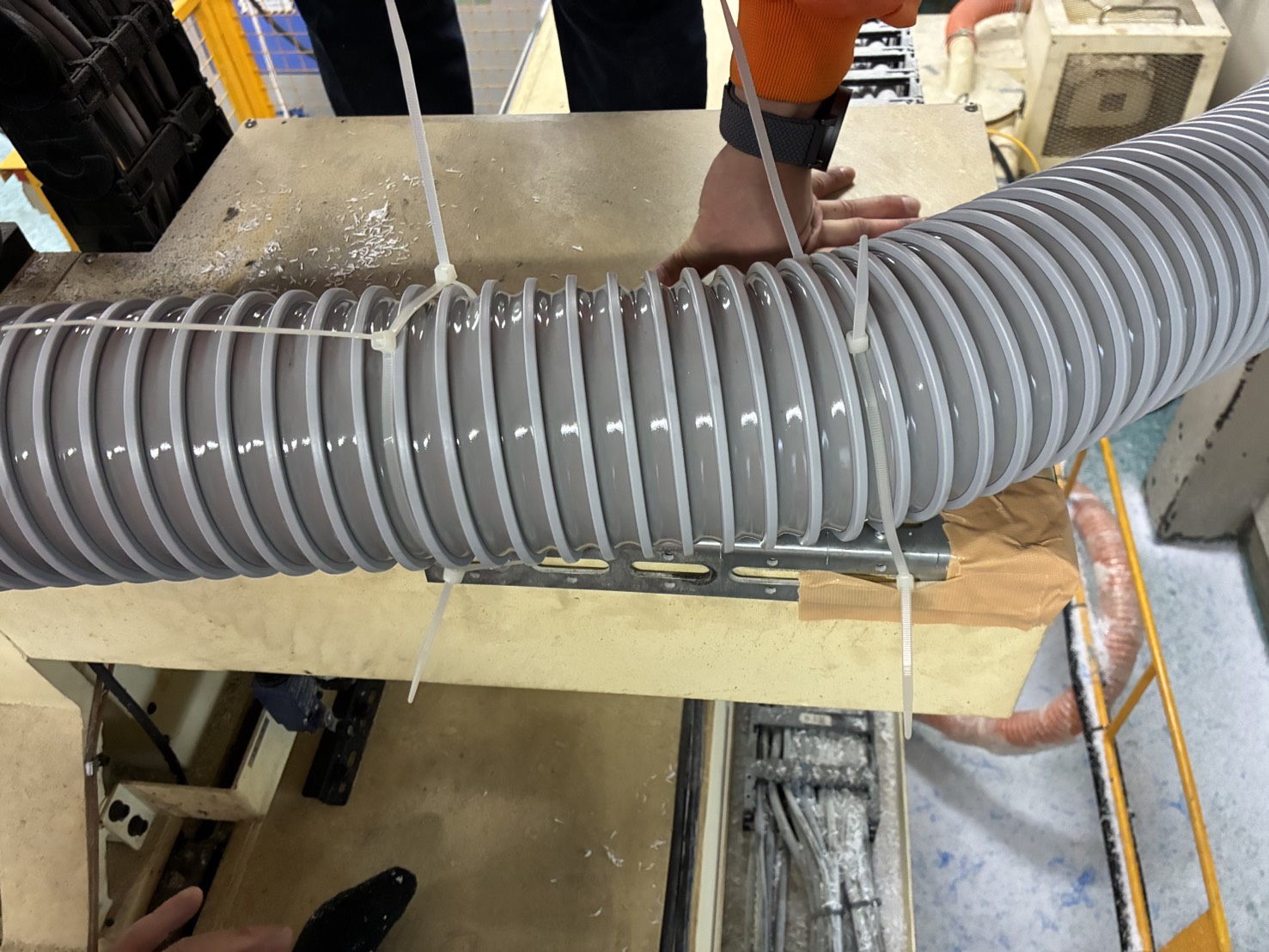 ルーターダクト接続工事