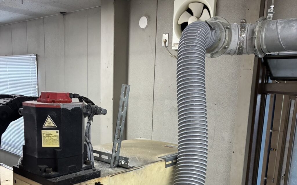 NCルーターの集塵ダクト接続