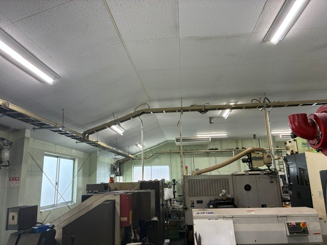 工場内室内灯のLED照明への交換工事