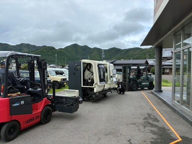 工作機械3台の建屋間移設工事